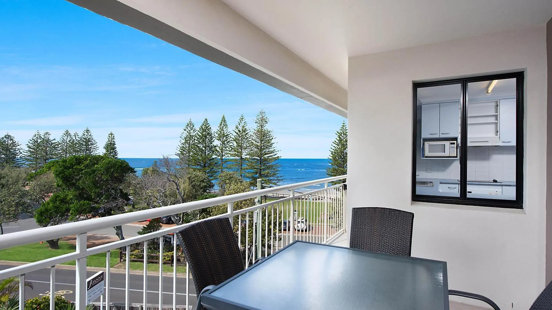 Joanne Apartments Caloundra 3*,
