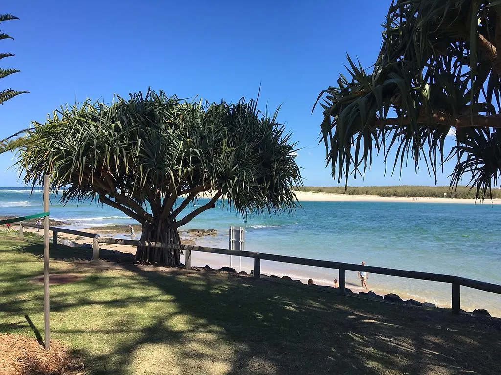 Joanne Apartments Caloundra Aparthotel