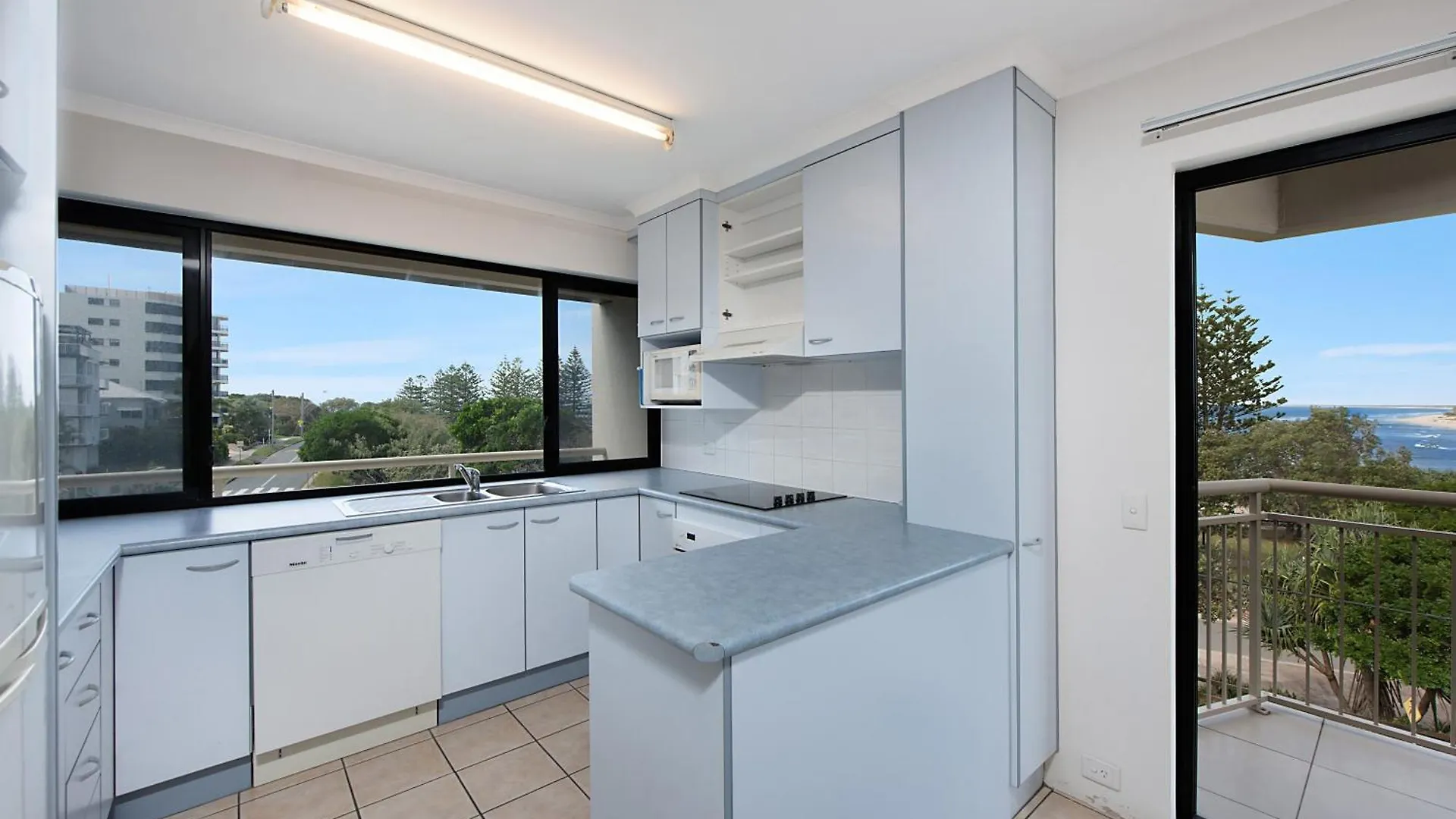 شقة فندقية كالوندرا Joanne Apartments